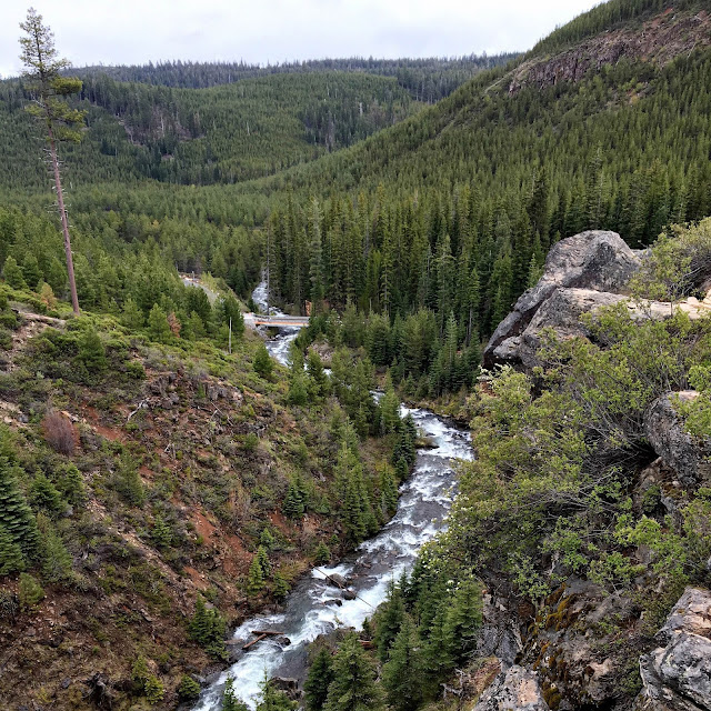 Tumalo Falls in Bend, Oregon | A Hoppy Medium