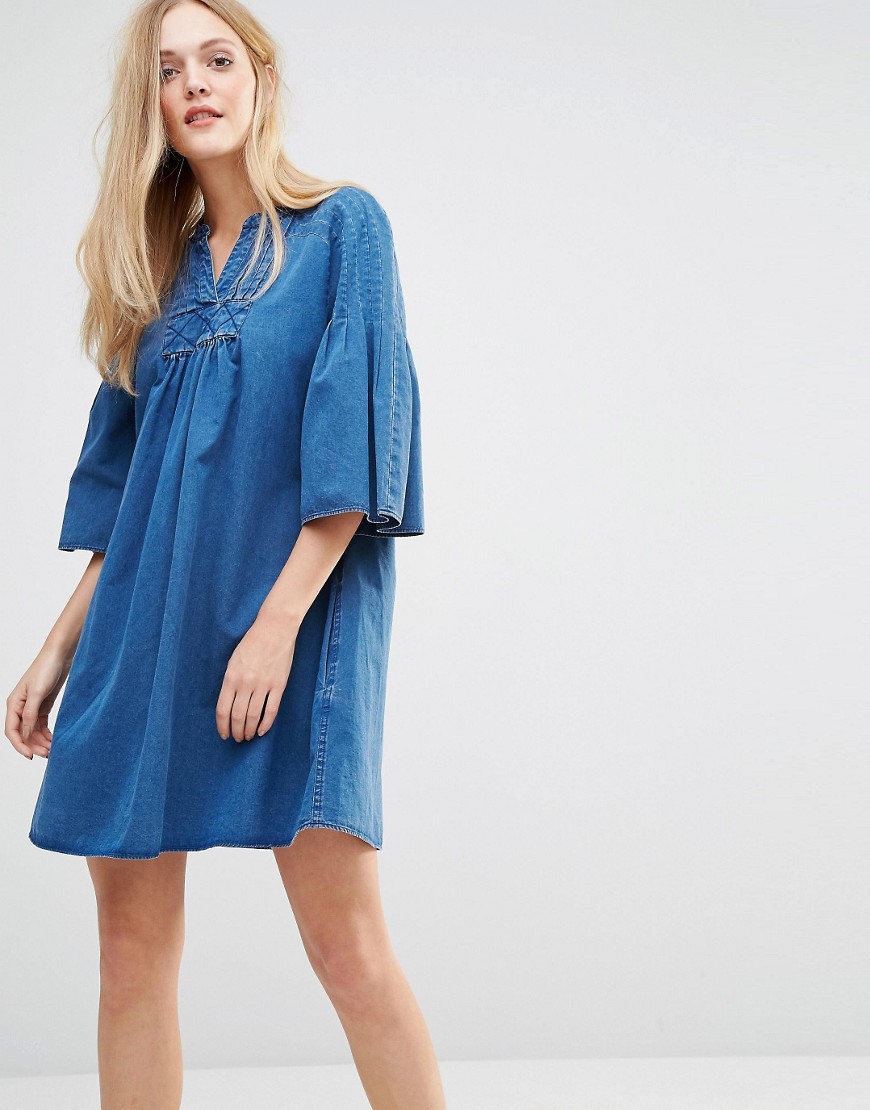 The Fashion Lift: The Ever Reliable and Versatile Denim Dress
