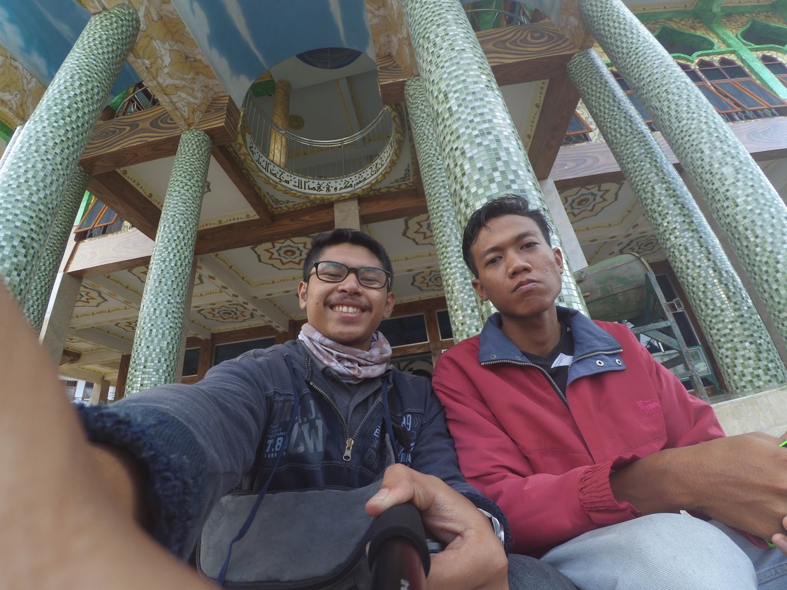 TRIP 2035 KM yang LOWBUDGET Selfie sama Liba Masjid Besar Gilimanuk Bali