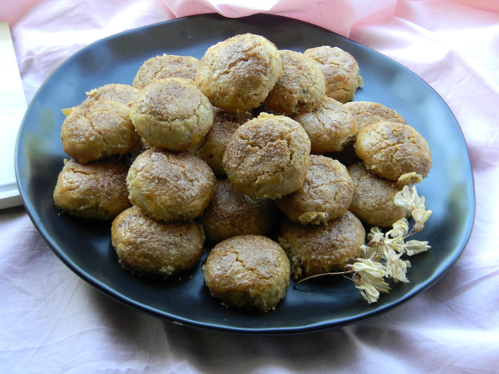 granül kahveli kurabiye