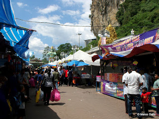 CUEVAS DE BATU, SANTUARIO HINDÚ. KUALA LUMPUR. MALASIA