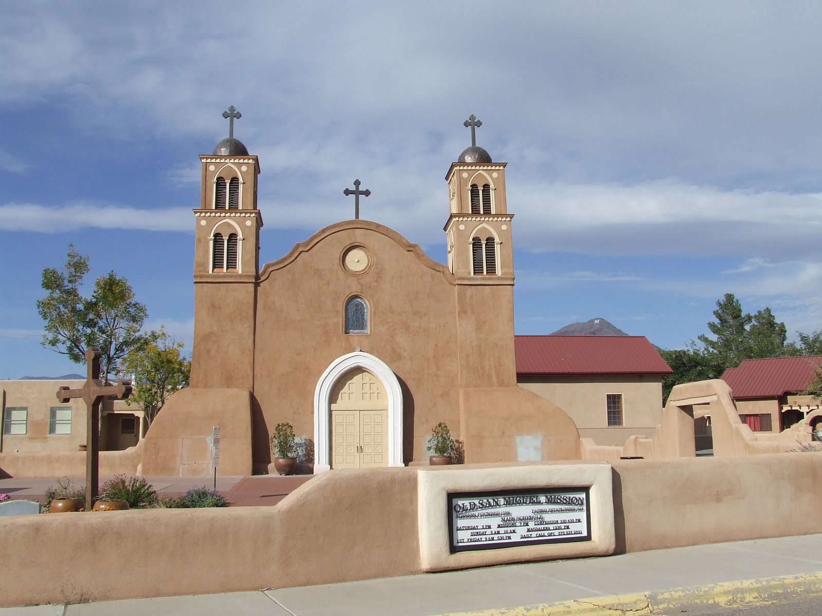 roaming2 Churches in Santa Fe area and views at the house