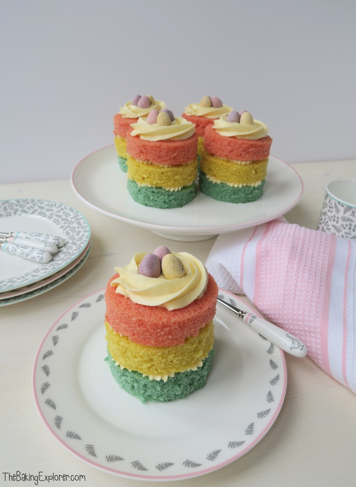Mini Layered Easter Cakes The Baking Explorer