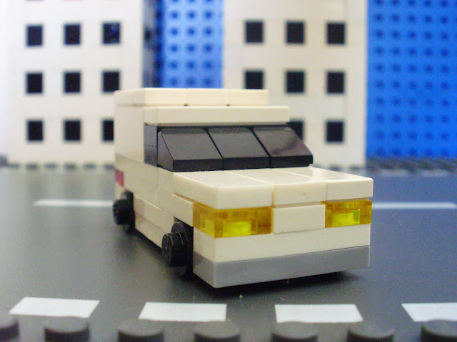 MOC LEGO Carrinha branca