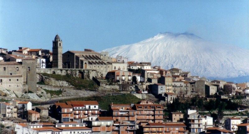 Viajar a Sicilia: Cerami, en lo alto de los montes Nebrodi