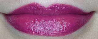 Avon True Colour Supreme Nourishing Lipstick in Perfect Plum