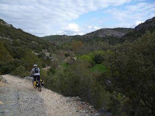  Sendero en el barranco