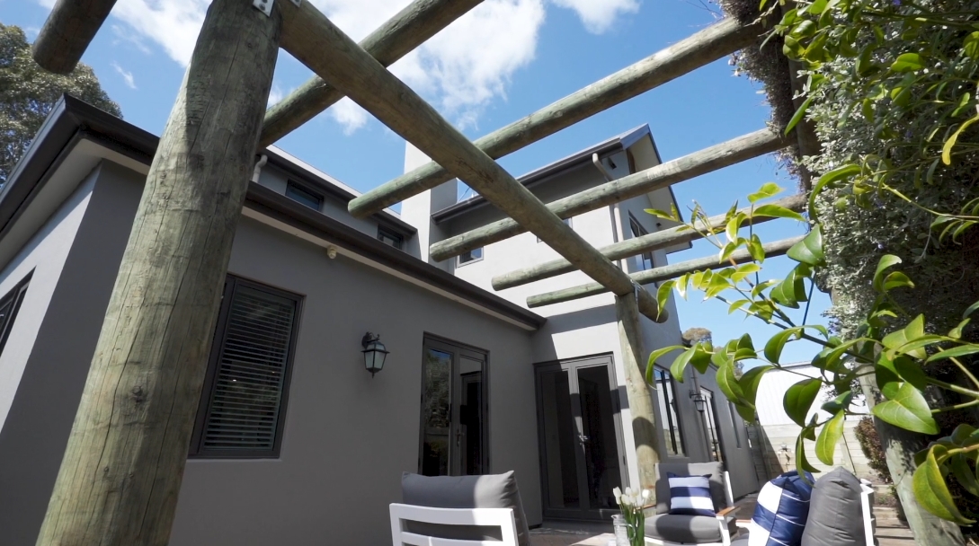 20 Interior Design Photos vs. 5B Te Mata Peak Rd, Havelock North Luxury Home Tour