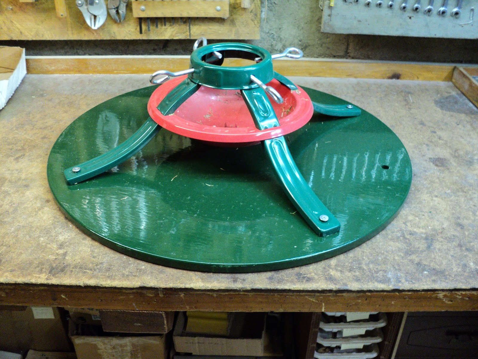 Rouge River Christmas Tree Stand Clamp Screw Thread Marginality