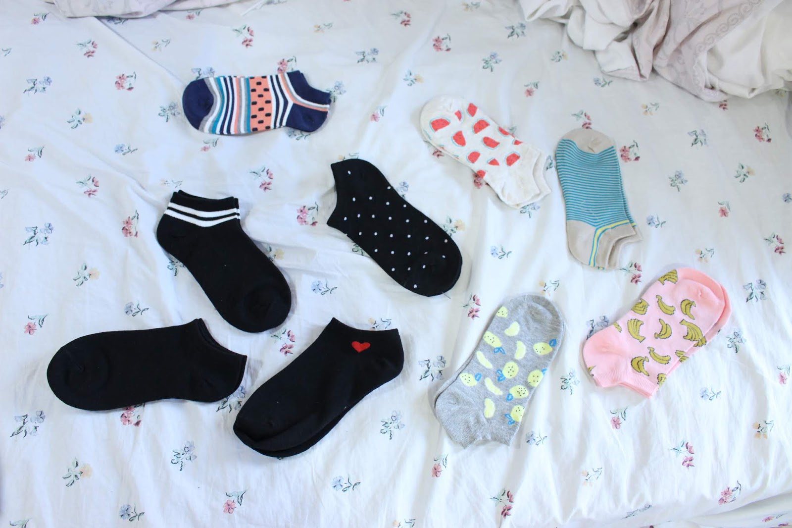 Socks That Make Me Happy- Shein Review 