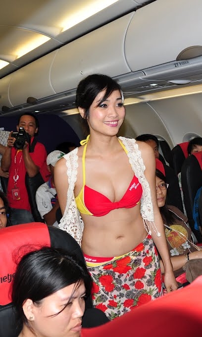 Vietjet Air Sexy Stewardess, contestant of a local beauty pageant, Miss Ngoi Sao