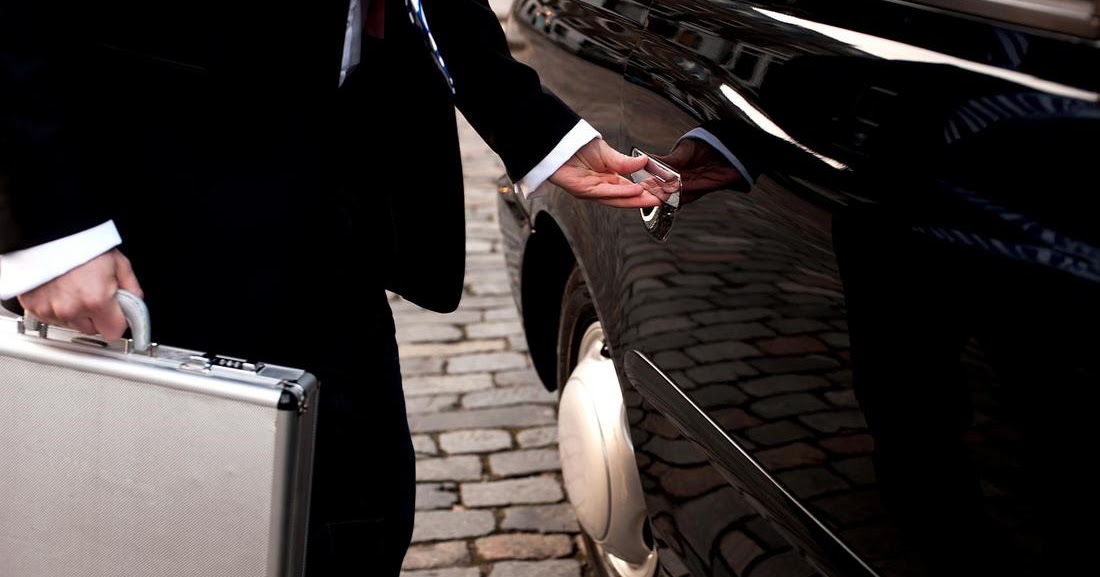 Attractive McArthur Airport Car Service in the region of Long Island