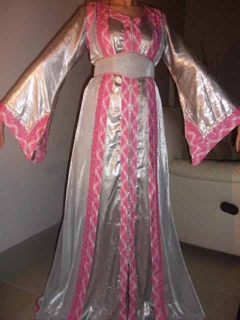 http://2.bp.blogspot.com/-_BEiLuDOXk8/TZ9uzi0MKaI/AAAAAAAAAB8/pT4sN21w8To/s1600/photos+robes+127.JPG
