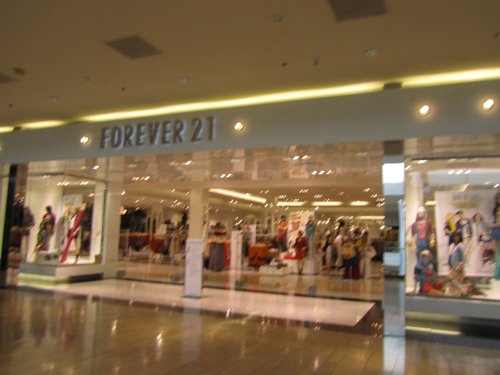 and the biggest forever 21 in the world!!!