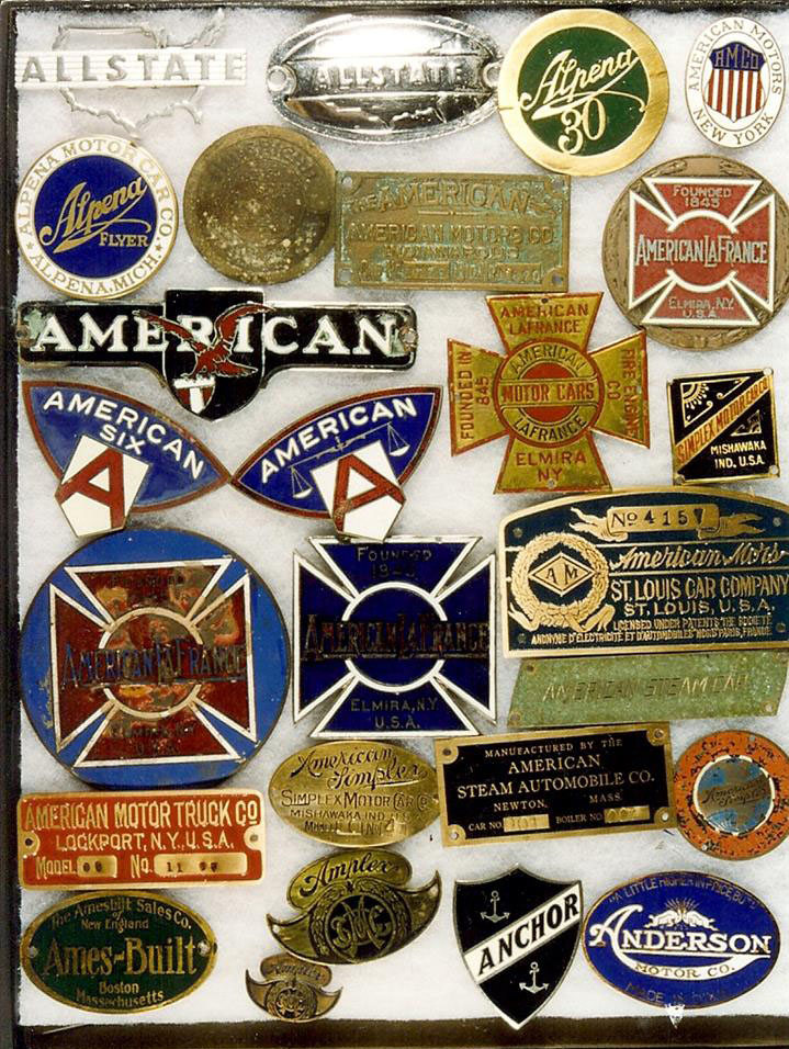 American Auto Emblems: Emblem Collecting in America