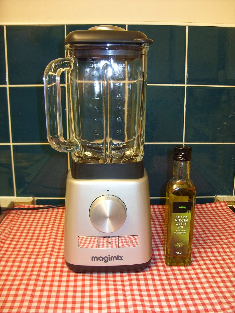 Jenny Eatwell's Ginger: Pulverisation fun with Magimix's Le Blender
