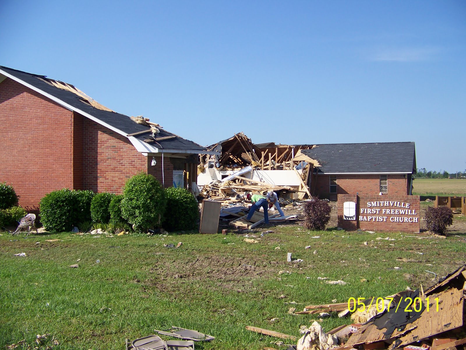 Darryl and Cindy Cunningham Photos of Smithville Tornado Damage