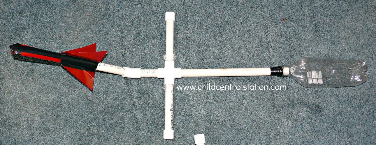 DIY PVC Pipe Rocket Launcher and File Folder Rockets Part I: Rockets!