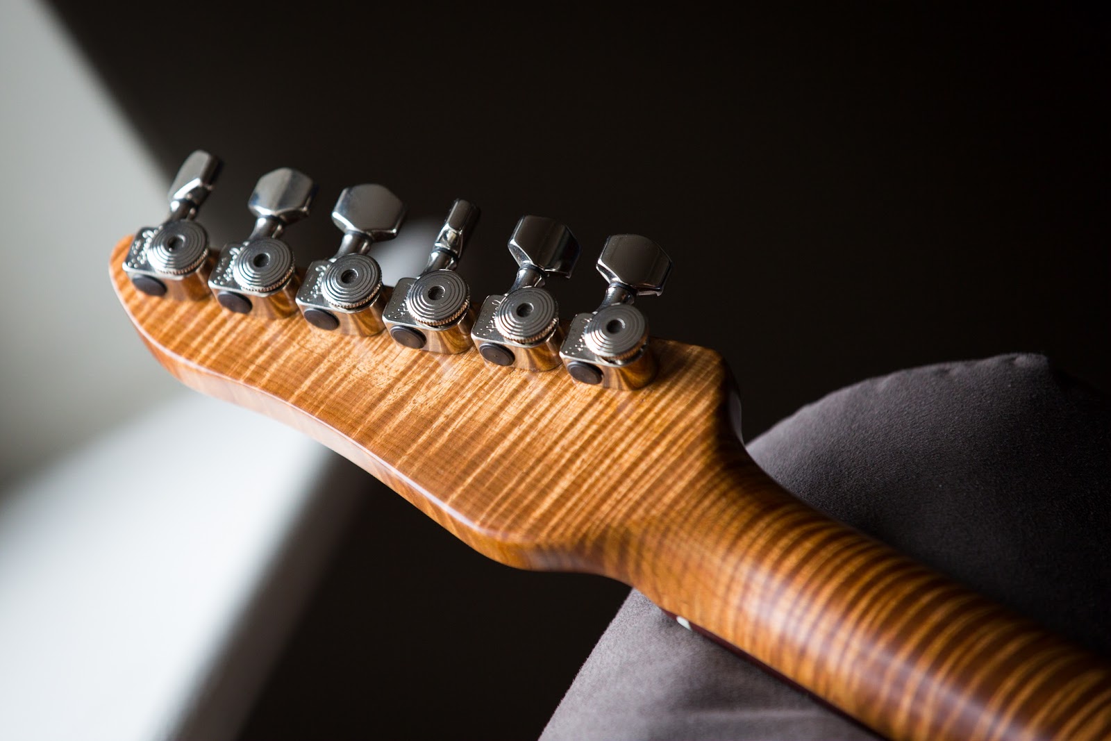 стонер гитара. Making guitar. Maton guitars headstock. Padalka bass guitar. Make guitar.