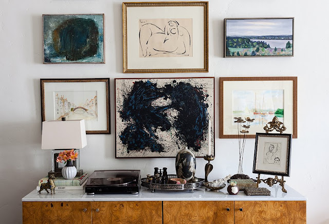 Designer's boho apartment home is a study in 'unstyle' decor - living room 4 BoHoHome.com @bohosusan WendyHaworthInteriors.com