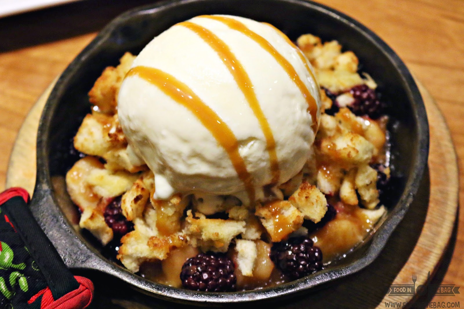 CHILI'S Greenhills and Donya's Baby Shower Food In The Bag