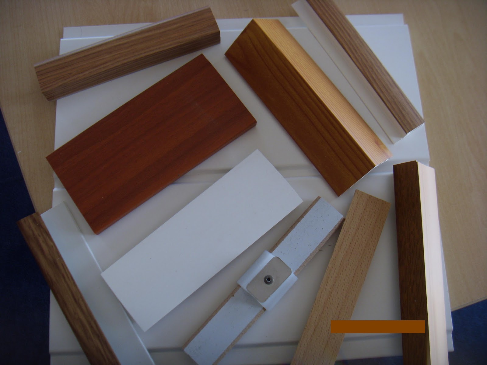 PLADEMUR- INSTALACIONES EN GENERAL: REVESTIMIENTO DE PAREDES Y TECHOS