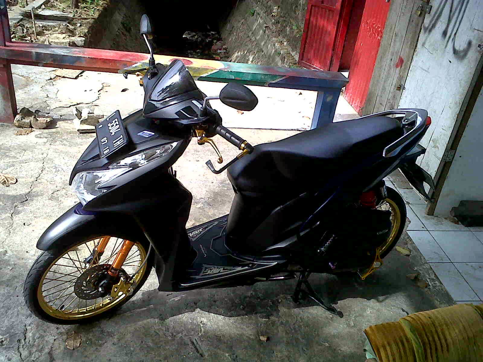 22+ Gambar Modifikasi Vario 125 Double Shock Terbaru