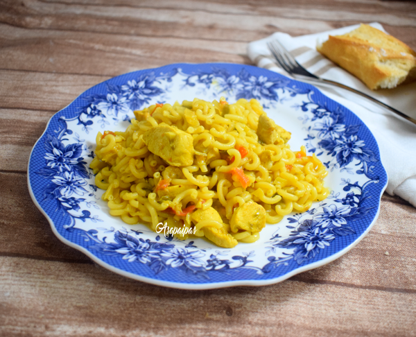 Fideuá de Pollo al Curry. Vídeo Receta Fideuá de Pollo al Curry. Vídeo Receta