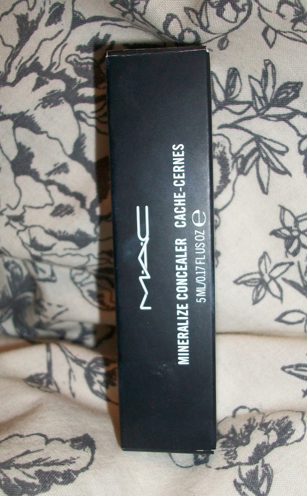 Zoe Lianne Beauty and Lifestyle Blog MAC Mineralize Concealer