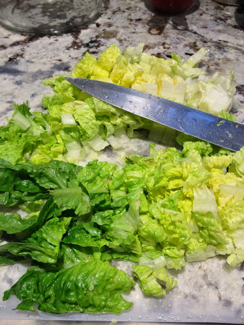 lettuce on a chopping board
