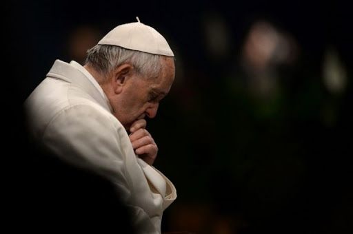 Cầu nguyện cùng Đức Giáo Hoàng