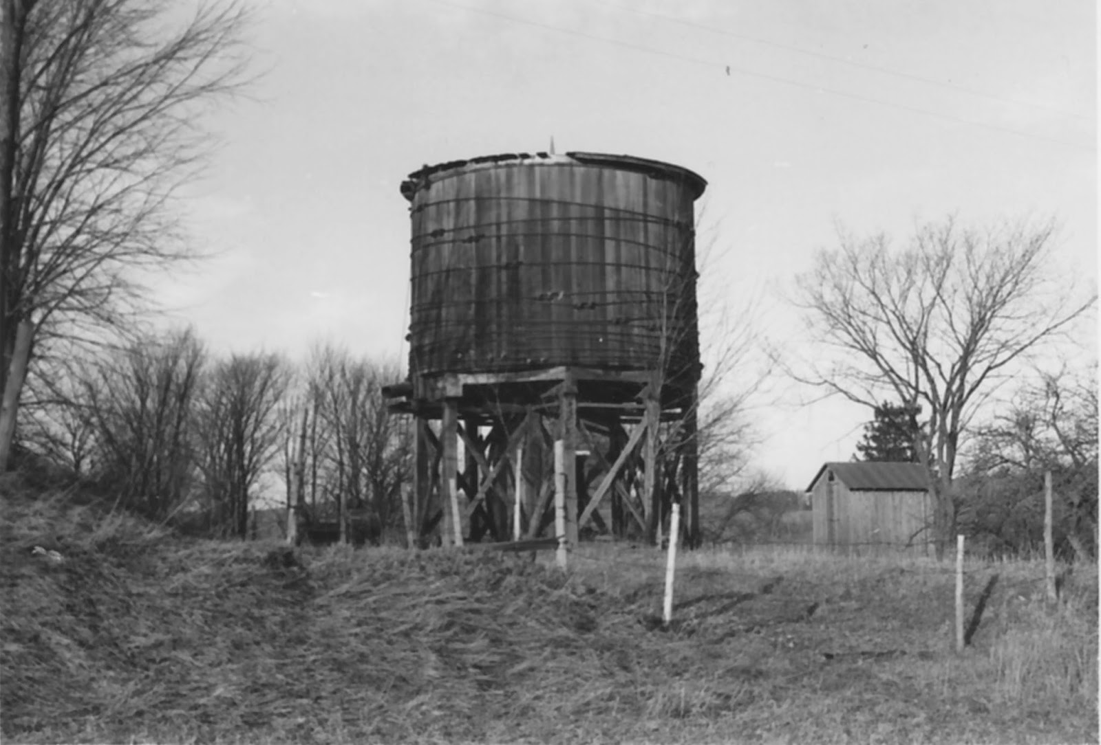 Vintage Railroad Pictures Old time water tank