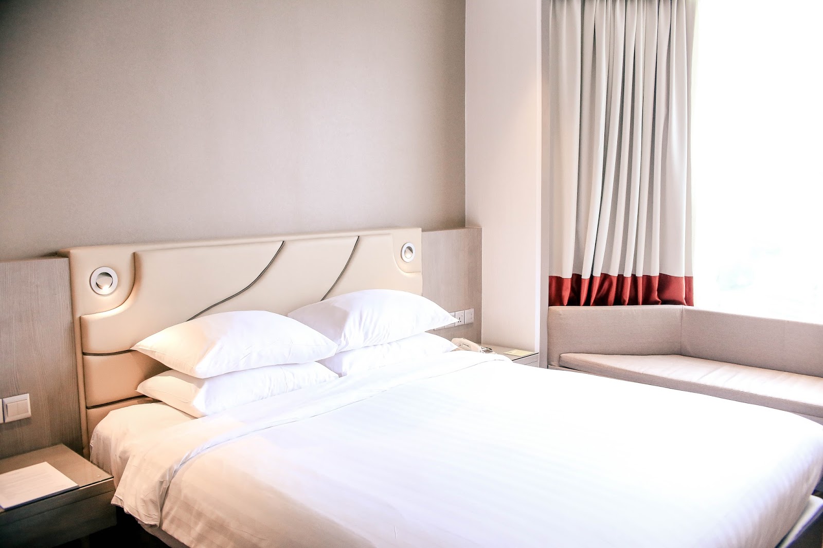 Fourpoints by Sheraton, Staycation + review MONGABONG