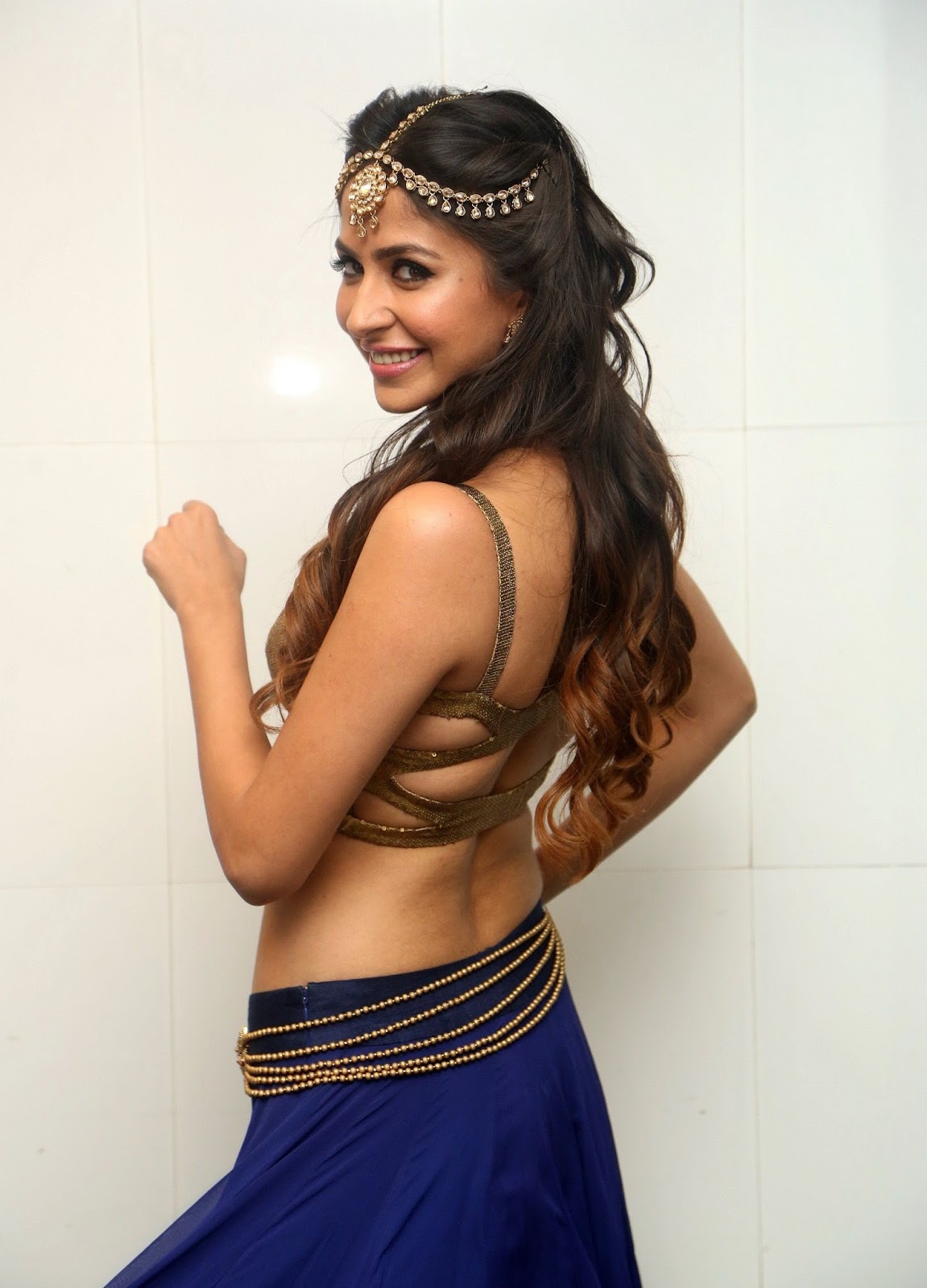 Malvika Raaj Displays Her Amazingly Toned Midriff At Telugu Film â€˜Jayadevâ€™ Pre Release Event in Hyderabad