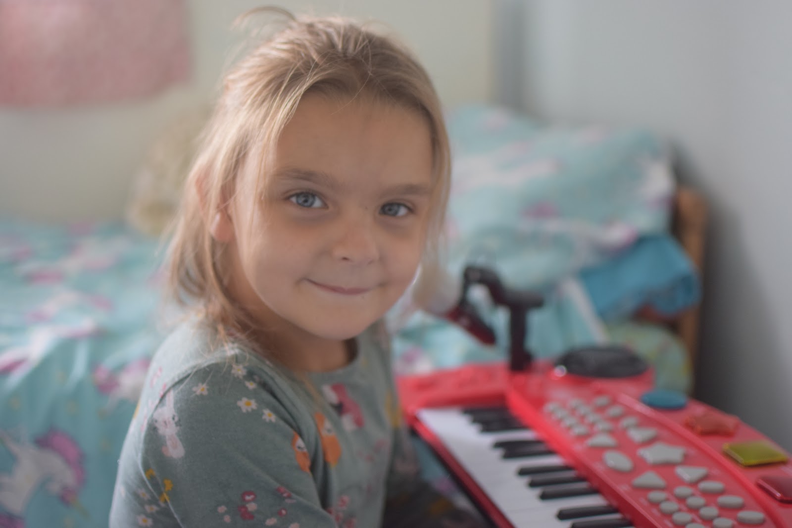 , Chad Valley Singalong Keyboard Review and a Chance to Win a £75 Argos Voucher