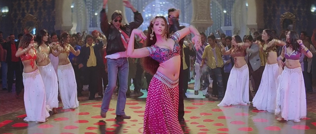 Aishwarya Rai sexy navel pictures, Aishwarya Rai hot sexy figure, 