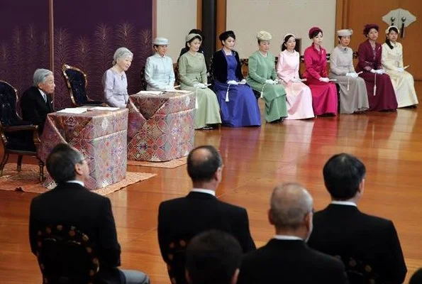 Emperor Akihito, Empress Michiko, Crown Prince Naruhito, Crown Princess Masako, Prince Akishino, Princess Kiko, Princess Mako