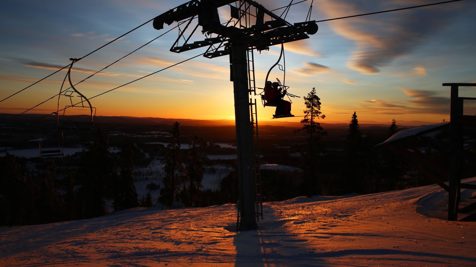 Ski Lift Ultra 4K HD Image Wallpapers | PicChrome