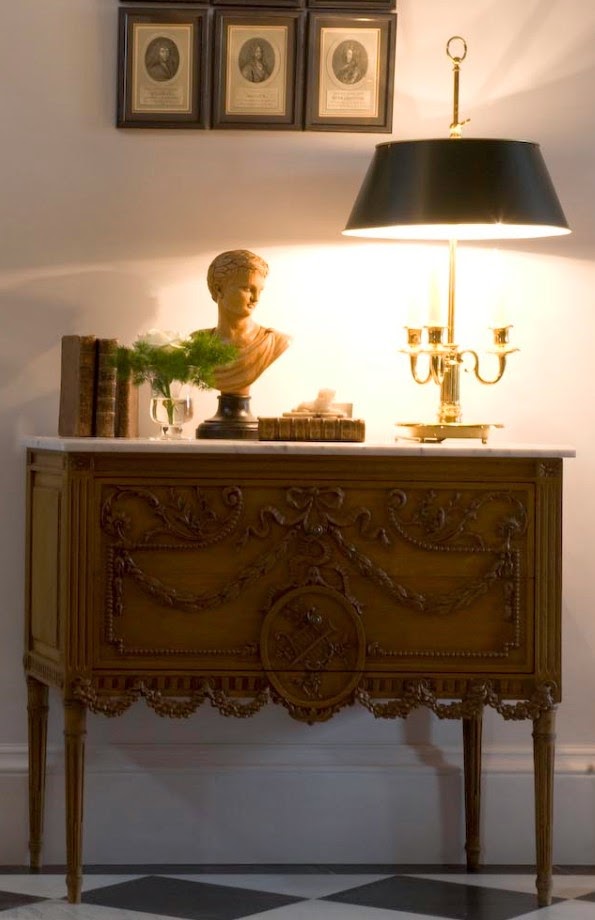 Beautiful intricately carved chest in the Belgian home of Greet Lefevre of Belgian Pearls. Belgian style furniture and interior design.#belgianpearls #belgianstyle #belgiandesign #europeancountry #belgianlinen #belgianfurniture