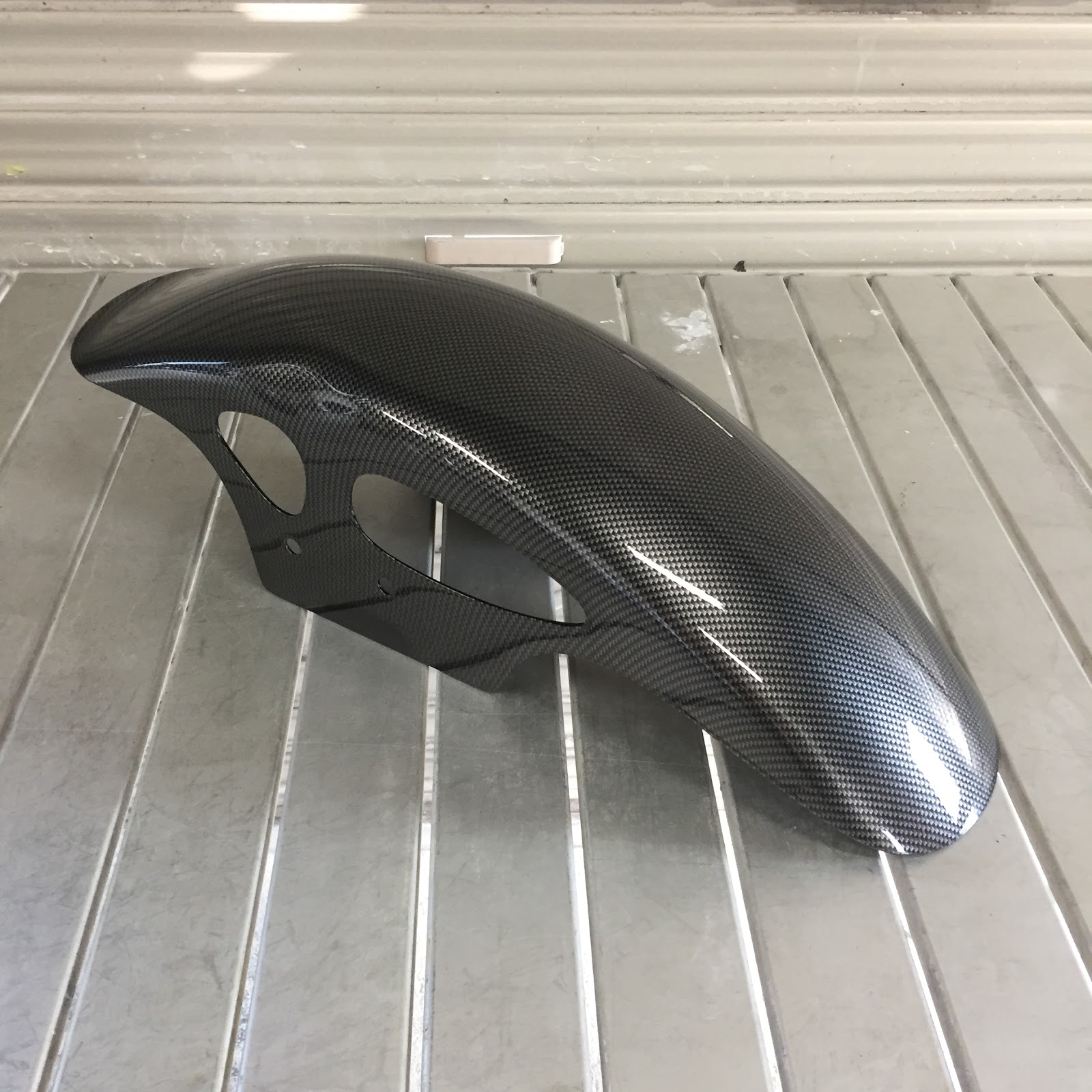 カワサキ Z1 フロントフェンダー プレゼントを選ぼう！ 68.0%OFF www