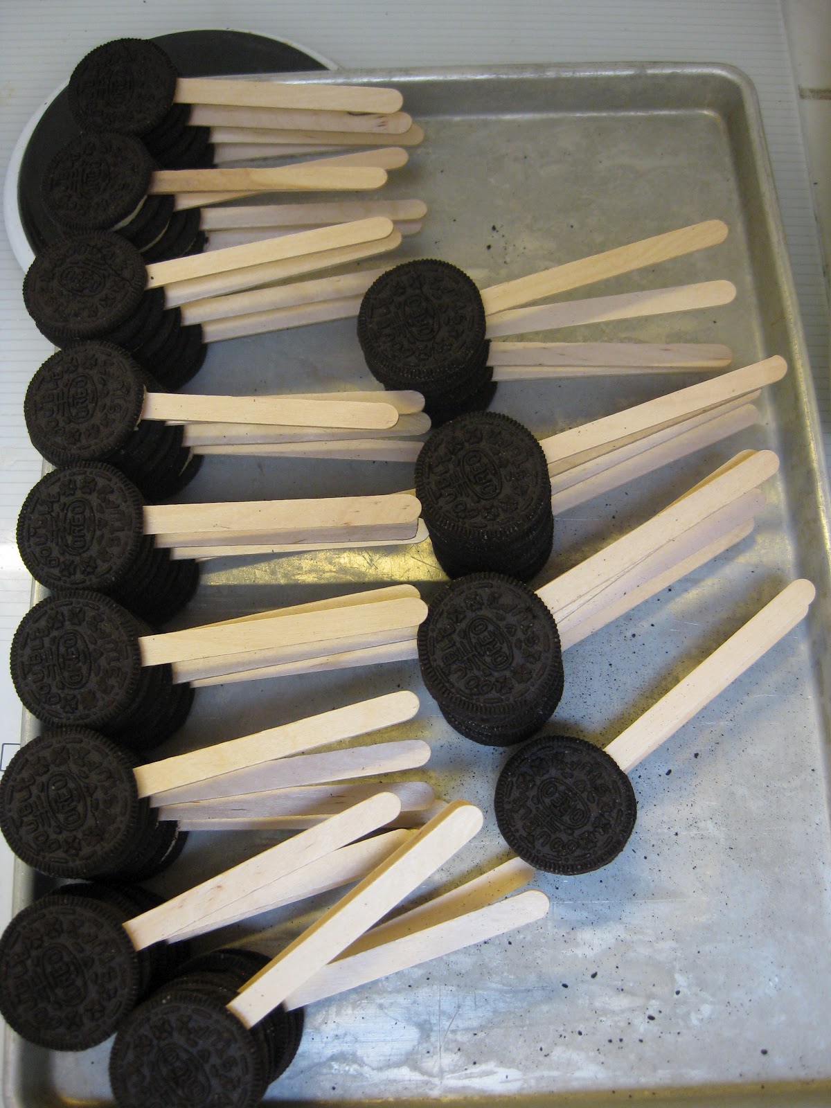 Inspired Resourceful Creative: Oreo Cookies on a Stick