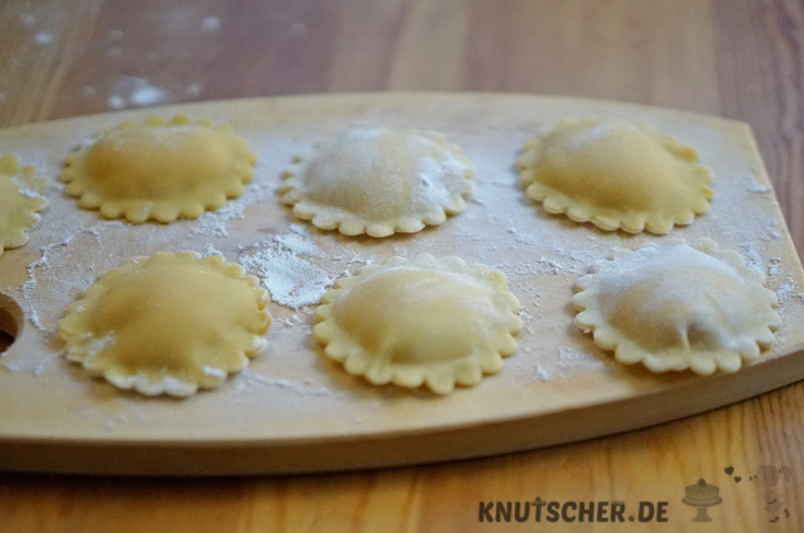 knutscher.de: Süßkartoffel-Ziegenkäse-Ravioli knutscher.de: Süßkartoffel-Ziegenkäse-Ravioli