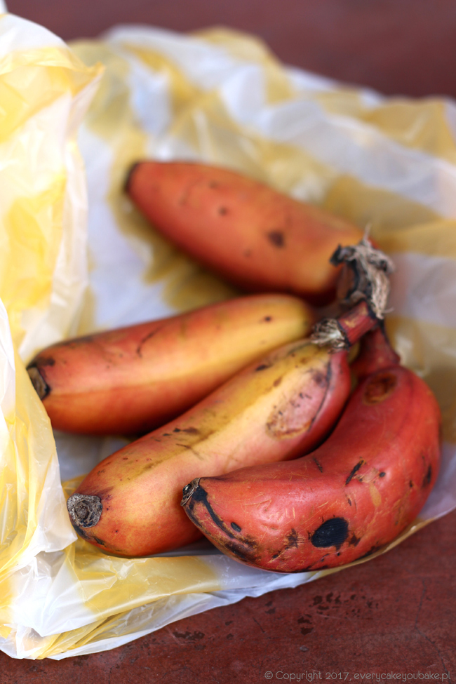 malutkie czerwone banany ze Sri Lanki