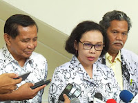 SIMAK! PESAN PENTING KETUA UMUM PGRI UNTUK GURU SIMAK! PESAN PENTING KETUA UMUM PGRI UNTUK GURU