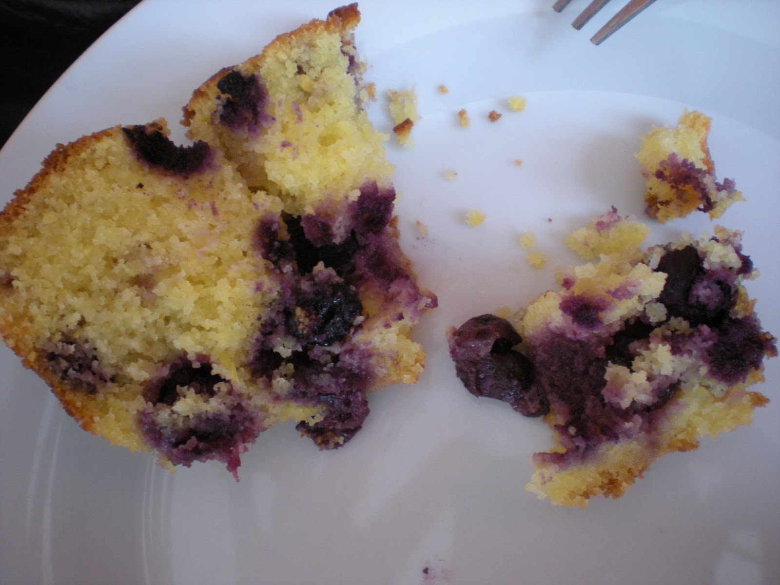 Gourmandises etc... Lemon & Blueberry Polenta Cake