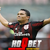 Bacca Memang Striker Istimewa " Ucap Montella "