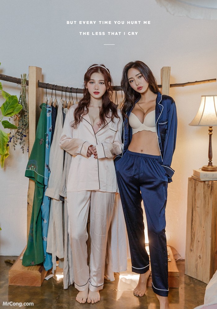 Beauties Kim Hee Jeong and Kim Bo Ram in underwear photos October 2017 (37 photos) photo 1-1