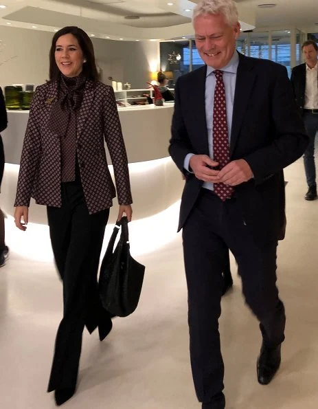 Crown Princess Mary attended a meeting with Managing Director of the Danish Cancer Society, Jesper Fisker