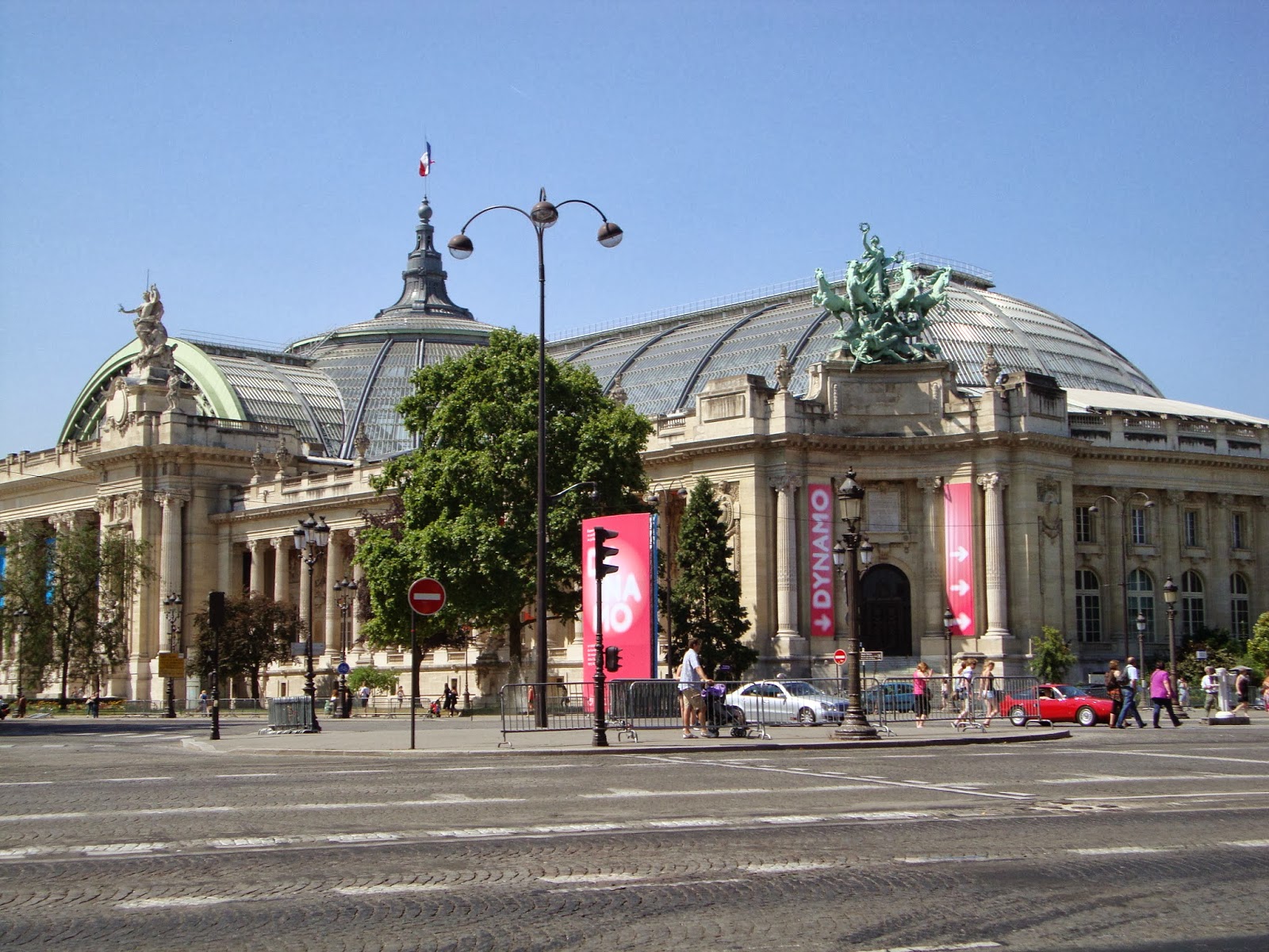 Historia y Genealogía Campos Eliseos. París
