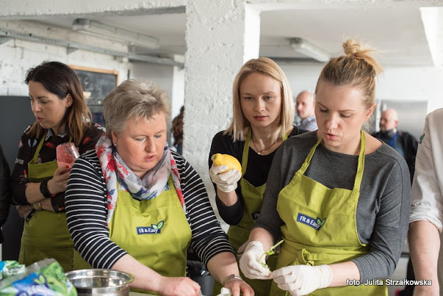 smaczna-pyza-na-warsztatach-kulinarnych warsztaty kulinarne , fit&easy , polub zawartość , gotowanie , foodblogger , gotujemy razem , uczę się